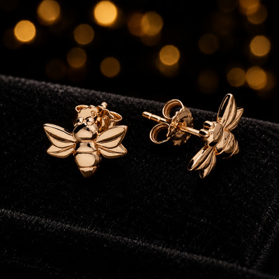 Kleine Hummel Ohrstecker 18kt Roségold vergoldet gepunzt British Made