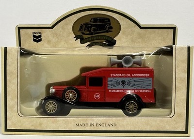 LLEDO 1930 Standard Oil Announcer Truck 1:43 Chevron