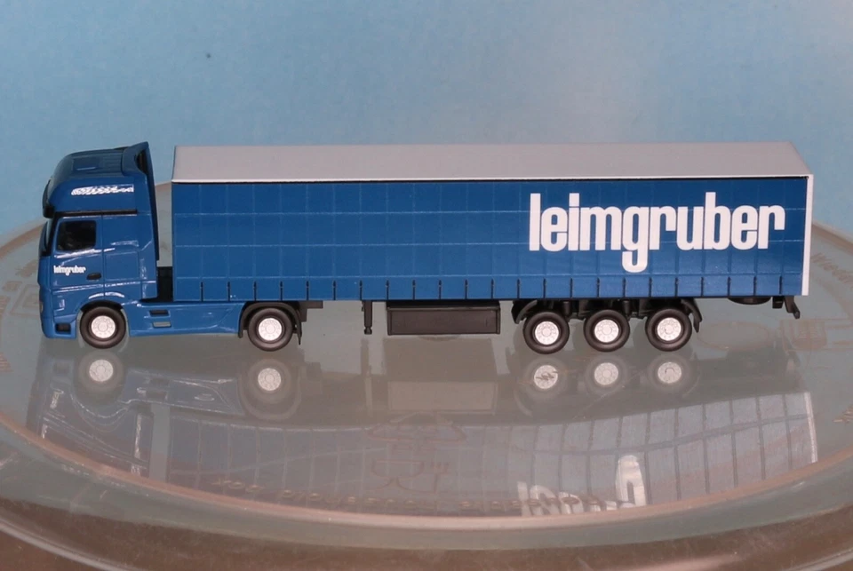 Herpa 066785, Spur N, MB Actros Gardinenplanen Sattelzug Leimgruber - Bild 1 von 4