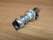 Allen Bradley 800H-HP2KB6AXXX Selector Switch 800T-XA