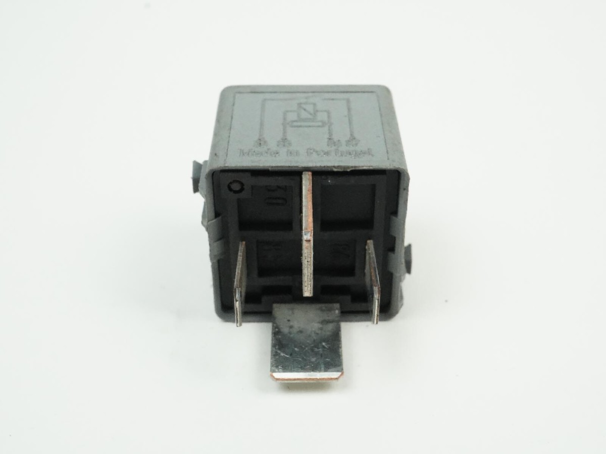 Dilwe Relais De Démarrage 4 Broches 12V AMP 500A Démarreur Universel De