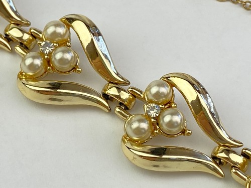 CORO Vintage Gold Tone Link Bracelet Faux Pearls - Picture 9 of 13