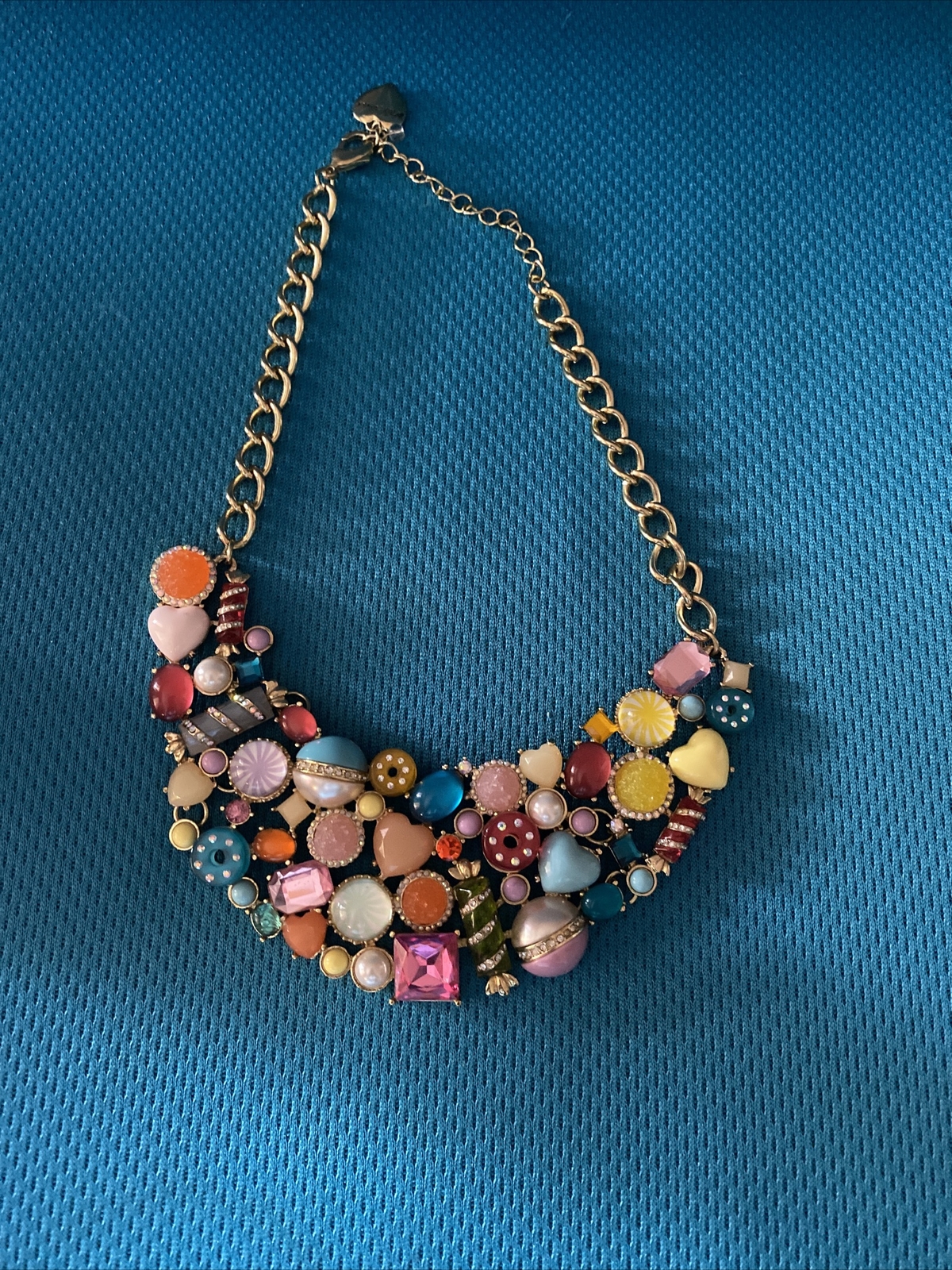 BETSEY JOHNSON CANDYLAND HTF STATEMENT NECKLACE Gem