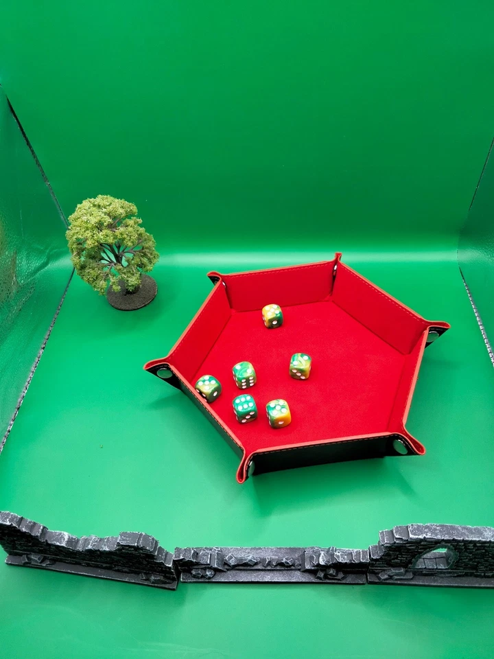 Dice Tray PU Leather Dice Rolling Tray Folding Hexagon (D&D, WARHAMMER etc...)
