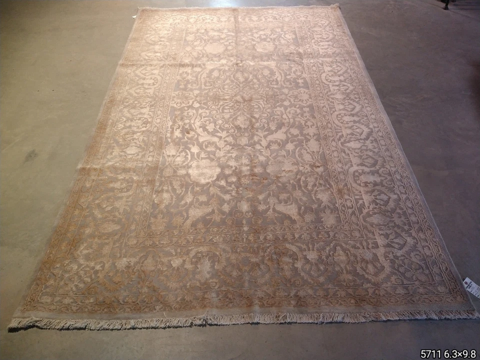 6x10' High Quality Rug Hand-knotted Wool and Silk Two Tone Silver #F-5711 - Image 2 of 4