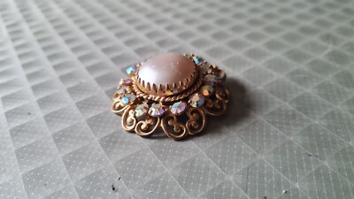 Broche Vintage En Plaqué Or Avec Grosse Perle Et Brillants – Ancienne – Occasion