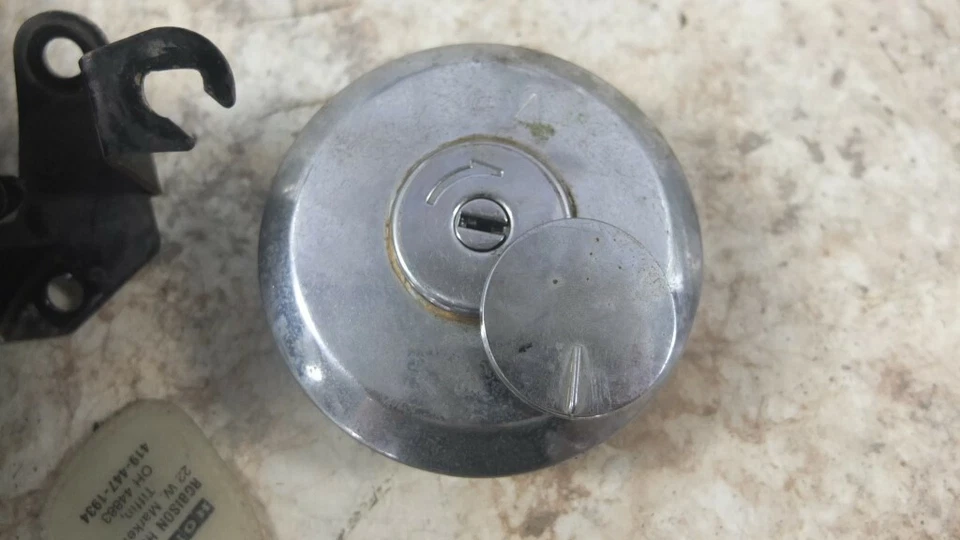 Переключатель зажигания 81 Honda CM400 CM 400 C комплект замков крышек для газового топлива бензина - Изображение 3 из 4