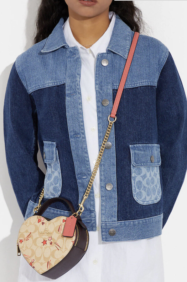 COACH*~Heart Crossbody In Signature Canvas With Heart & Star