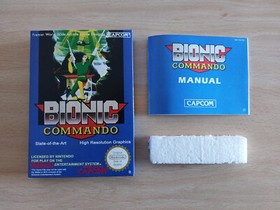 Caja y manual del Bionic Commando de NES