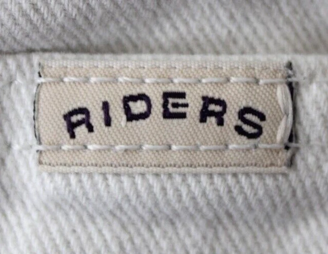 Pantalones cortos para mujer RIDERS talla 14M novio cremallera bolsillos delanteros traseros crema Foto 3 de 4