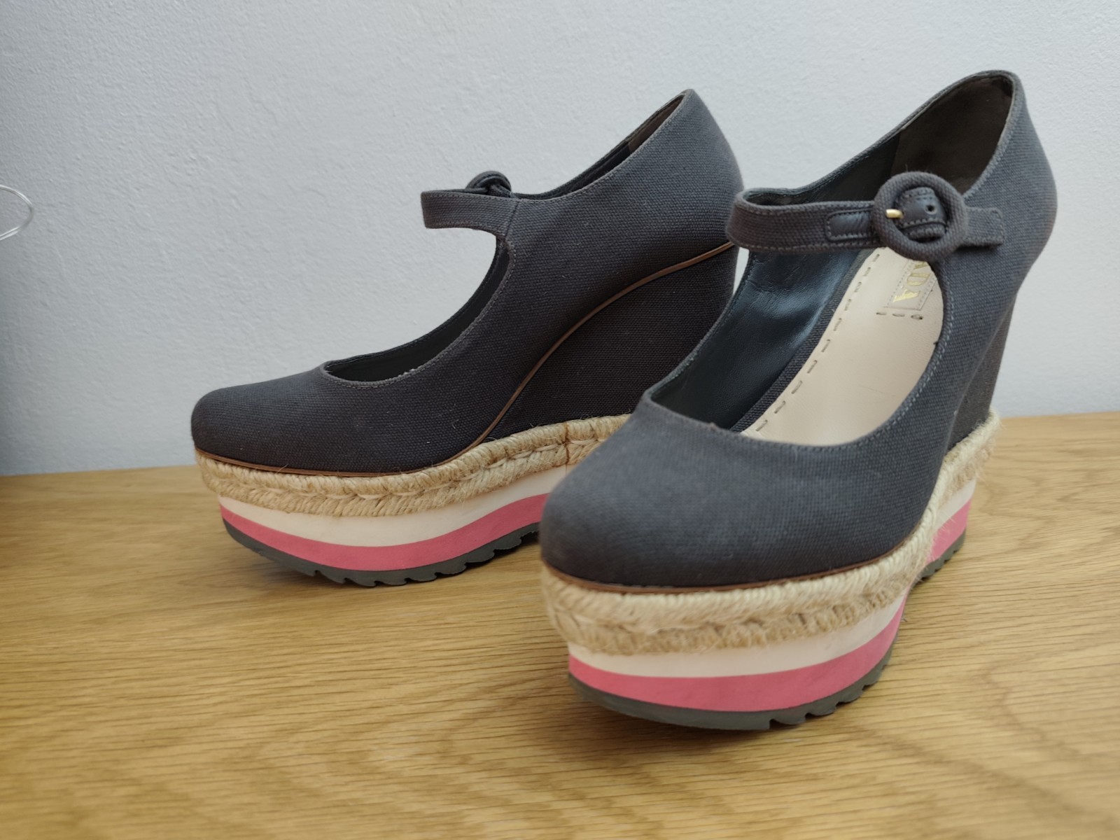 PRADA From Milano Size 38,5 UK 5,5 Platforms Extremely Rare Weary Comfortable image 3