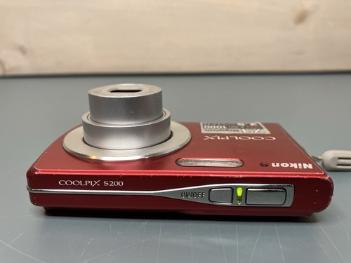 Nikon COOLPIX S210 Red Digital Camera 8.0MP 3x Optical Zoom From JAPAN Working - Picture 7 of 8