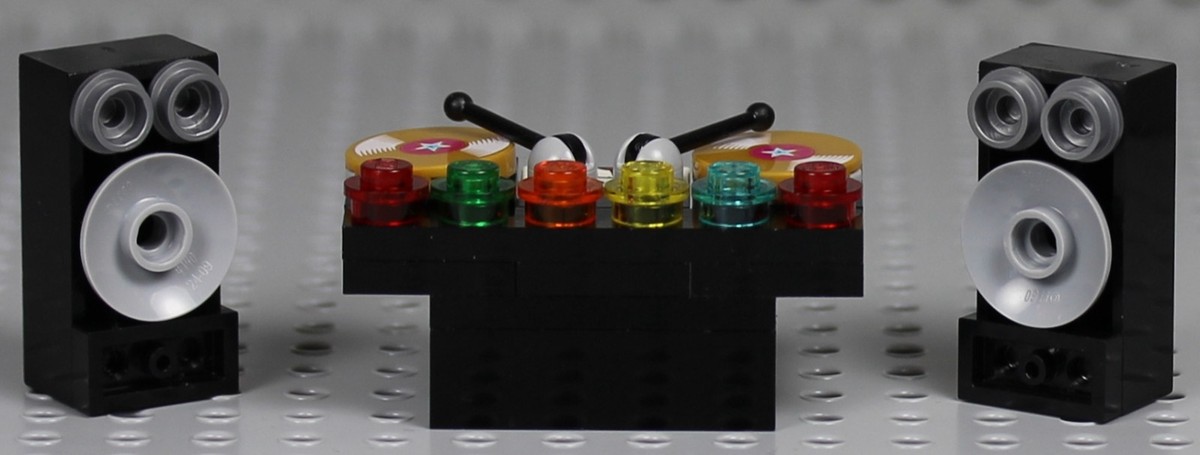 LEGO - DJ Deck w/ Speakers Turntable Vinyl Record Music Disco