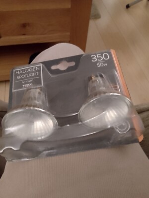 Ein Paar 50w Halogenstrahler