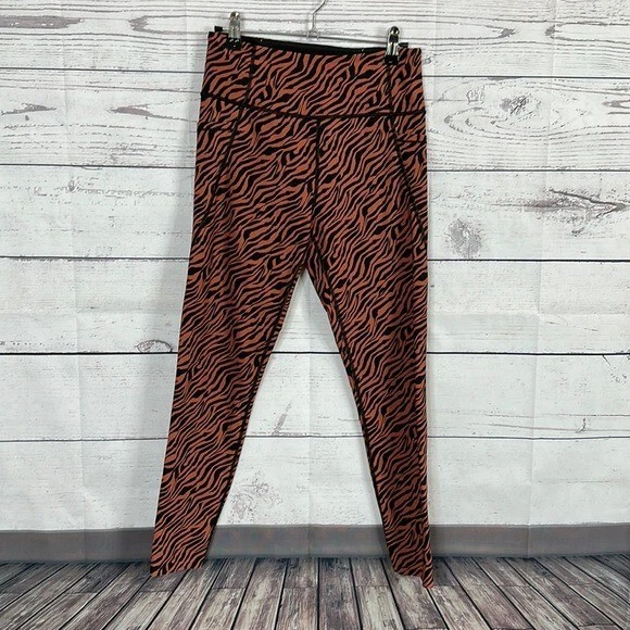 victoria-secret-vs knockout tight zebra pockets leggings