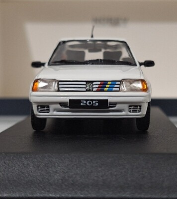 5) Peugeot 205 Rallye 1.3 White 1988 1:43 Norev 471750 5) Peugeot 205 Rallye 1.3 White 1988 1:43 Norev 471750