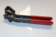 Blue-Point TOOLS Wheel Well Trim Molding Screw Removal Remover Tool YA 1780