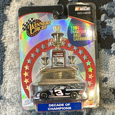 Winner's Circle Dale Earnhardt 1994 Decade Champions Goodwrench 1:64 MPN 21477