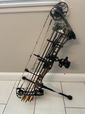 PSE Drive NXT Bow RH 24-31" / 70lbs.  w/arrows