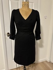 Gucci Black Wool Stretch V-Neck Sheath Dress – IT 42 / US 6 – Made in Italy