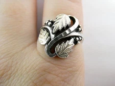Wheeler Manufacturing Sterling Silver 12k Gold Plated Leaves Ring Size 9