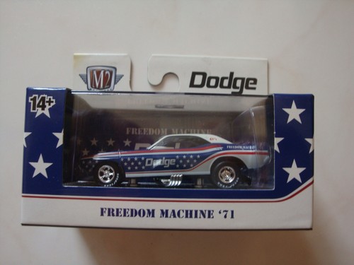 M2 Machines * 4. Juli - '71 Dodge Challenger Funny Car * O'Reilly's Exclusive