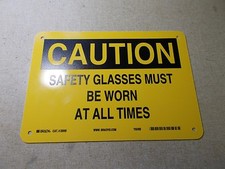NEW Brady 22590 Safety Sign Caution Safety Classes 7" x 10"  *FREE SHIPPING*