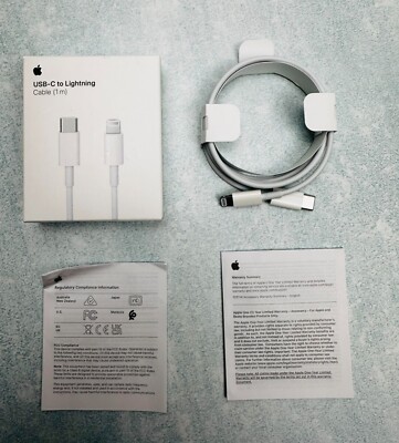 Genuine Apple 1m USB Type-C to Lightning Cable Charging MM0A3AM/A - Open Box