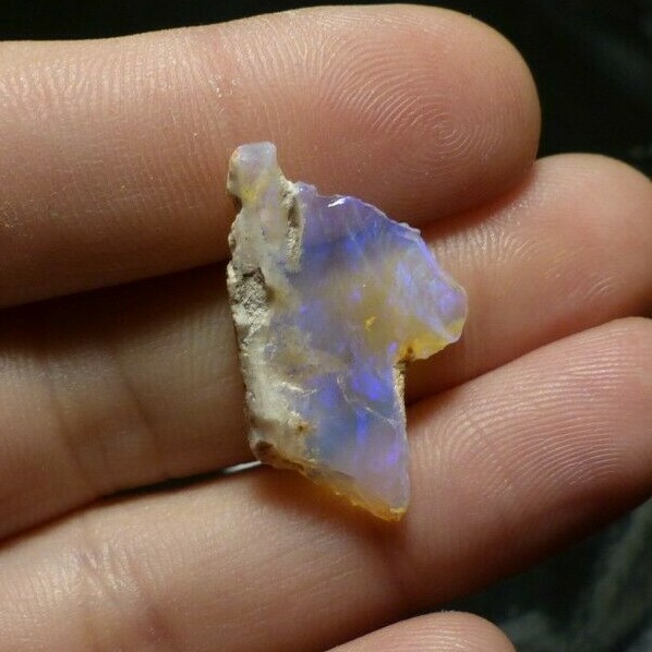 Opale noble d'Australie Coober Pedy de 5.90ct pour collectionneur