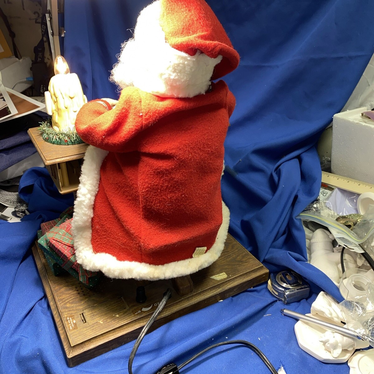 Vintage Holiday Creations Santa Writing Letter 1993