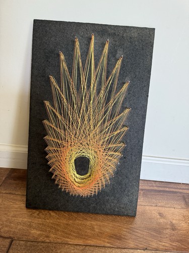 Vintage Star Burst gerahmt dimensionale Schnur Kunst Gold Kupfer Fäden 18" x 11" MCM - Bild 2 von 19