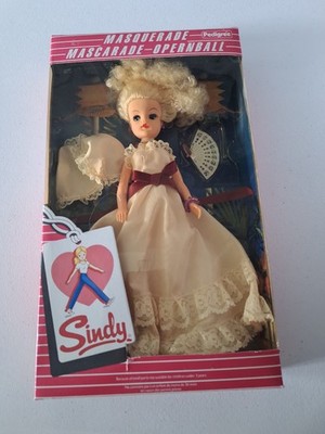 VINTAGE RARE ORIGINAL SINDY DOLL MASCARADE OPERNBALL PEDIGREE ENGLAND New In Box