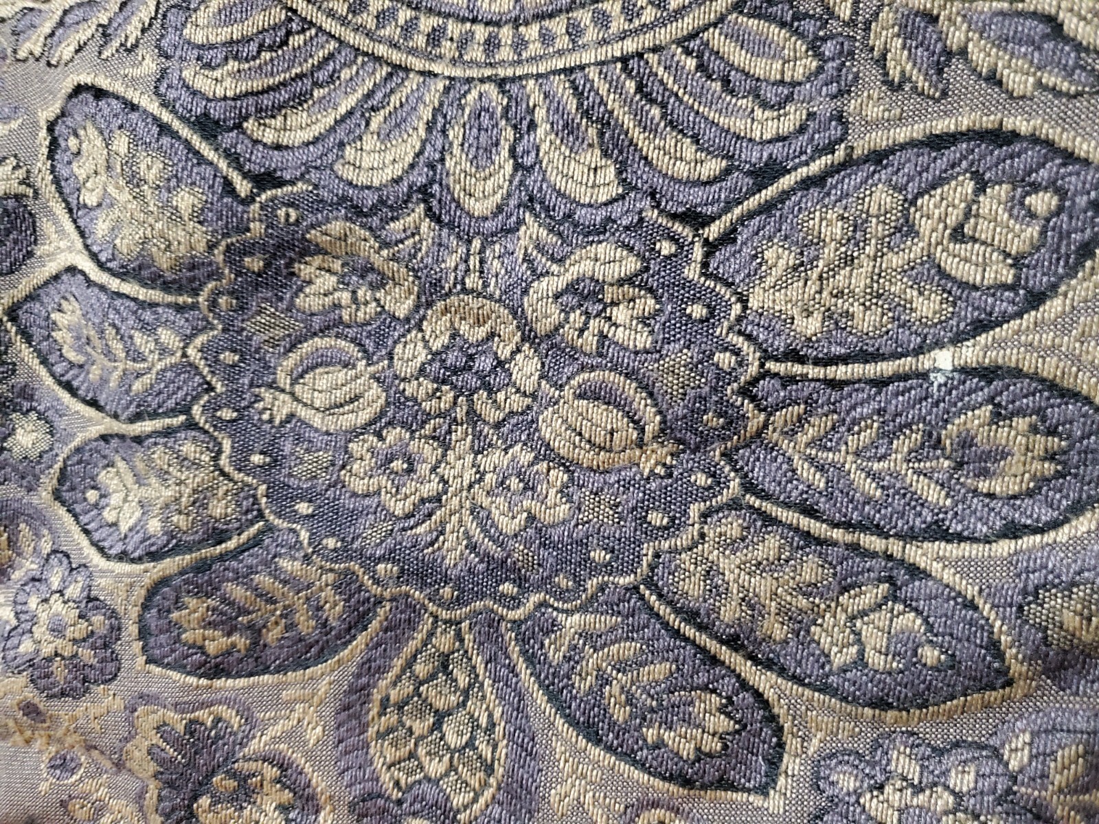 CROSCILL FAIRMONT AMETHYST GOLD Floral Pair King Pillow Shams 21 X 37