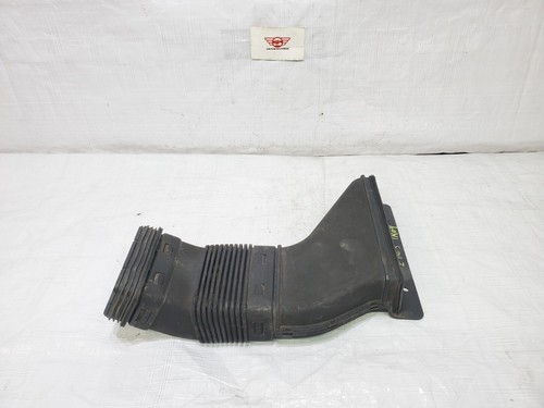 2016-2020 Kia Sorento Rear Air Cleaner Intake Air Duct OEM 28210-C5100 - Picture 4 of 5