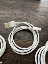Genuine Apple 2m Lightning to USB Cable (MD819ZM/A) - iPhone/iPad