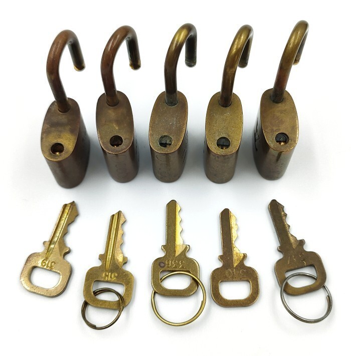 LOUIS VUITTON パドロック 10個セット Louis Vuitton Lock & Key for Bags Brass Gold set of 10 Number