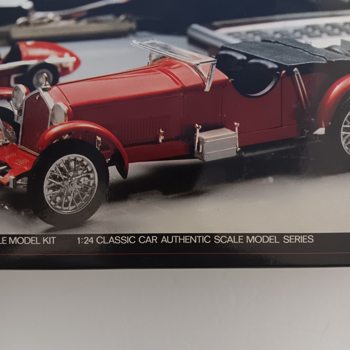 Alfa Romeo Gran Sport 1/12 スケール 未組立キット Alfa Romeo Gran Sport Quattroruote Zagato | HLJ.com