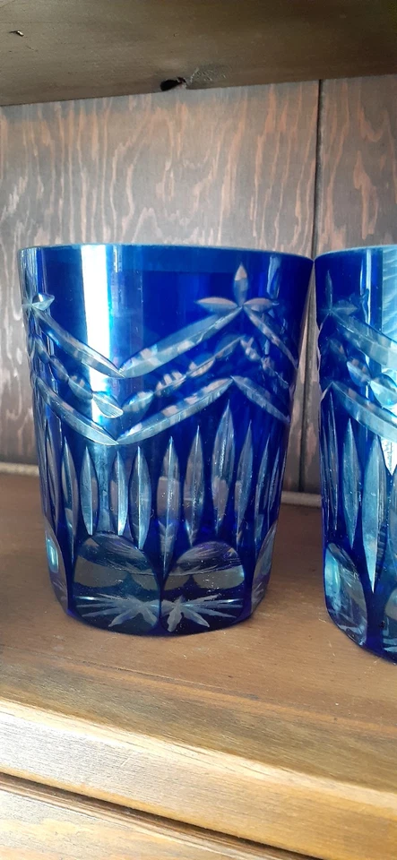Vasos de agua de whisky vintage de cristal azul cobalto. Juego de 2 pesados/gruesos Foto 2 de 4