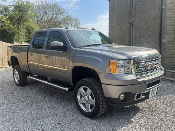 eBay - GMC Pickup V8 AUTO LHD 6.0L...