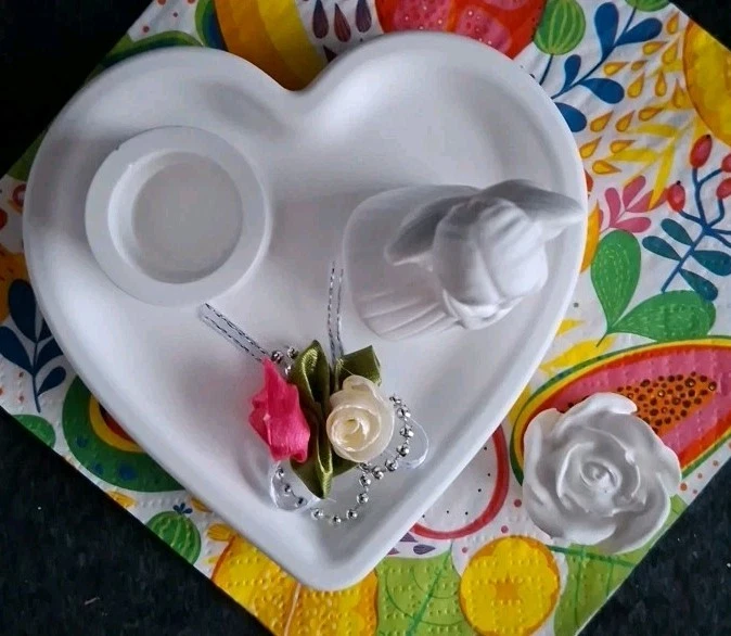 KUPI Keramik:  Herzschale mit Kerzenhalter, Engel und Rose (Handarbeit) - Bild 2 von 4