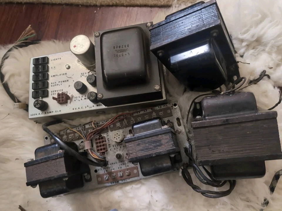 ROWE /Ami JUKEBOX part: 4 Power Untested SPEAKER OUTPUT TRANSFORMER - Image 2 of 4