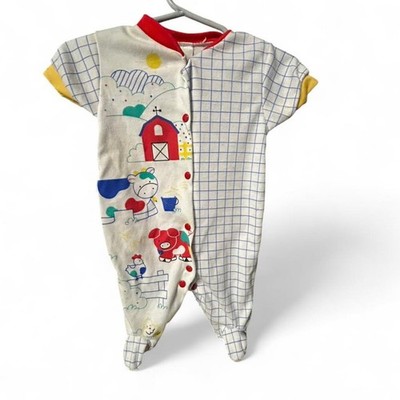 Newborn Amazing vintage early 90s newborn baby boy romper with colorful farm. 