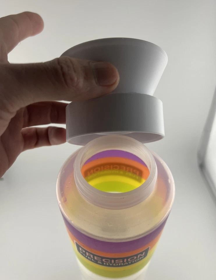 Embudo de botella de hidratación - para ciclistas, corredores, triatletas, entusiastas del gimnasio, etc. Foto 3 de 4