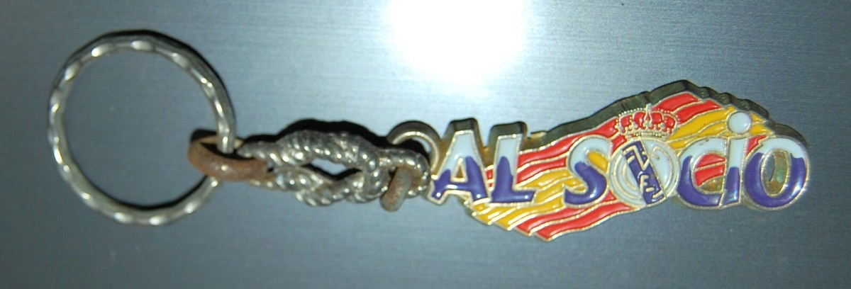 Porte-clés vintage Real MADRID 1902 club de football espagnol émail