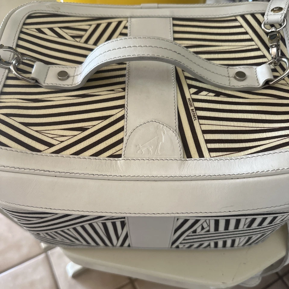 Bolso de tocador Henri Bendel New York W57th Street a rayas con correa organizador de viaje Foto 4 de 4
