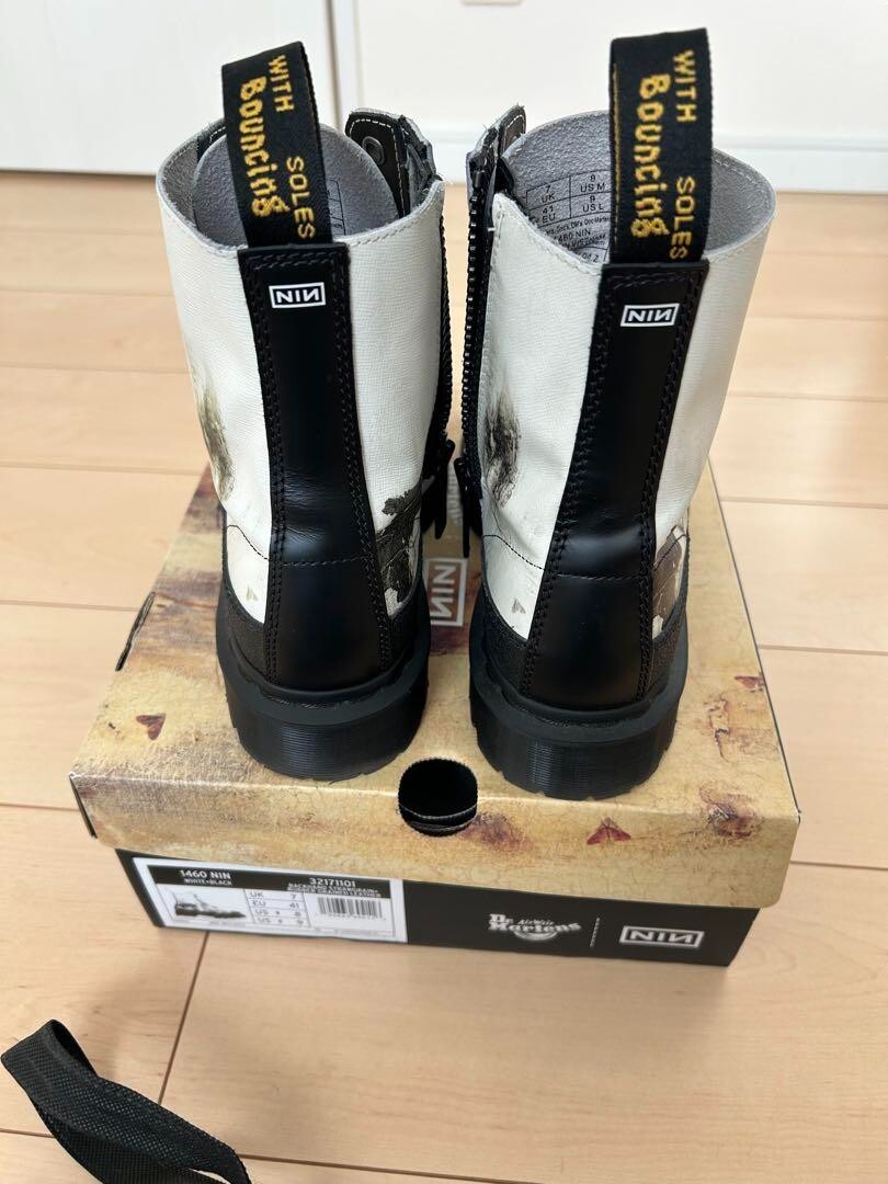 2024 Dr. Martens BACKHAND RUBBER GRAINEDLEATHER 1460 NIN WHITE 