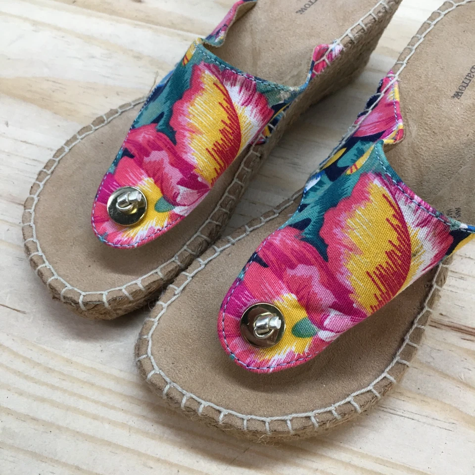 Croft Barrow Sandals Womens 6M Floral Thong Sandal Wedge Heels Pink Green Fabric - Image 4 of 4