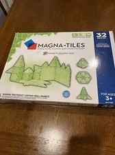 Magna-Tiles Magnetic Construction Glow In Dark 32 Piece Set