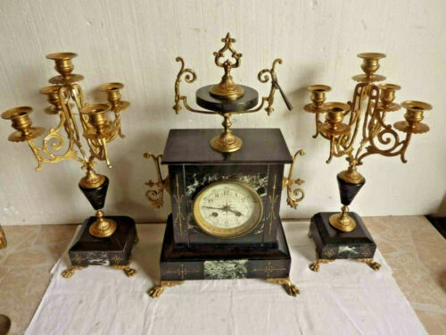 Pendule à poser du XIXe siècle Napoleon III XIXème et avant