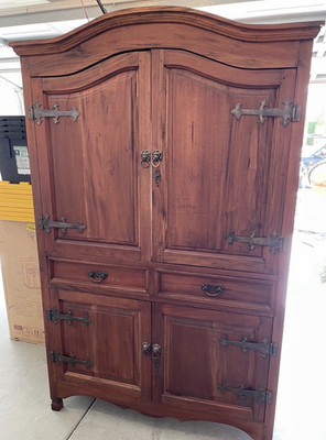 Brown Wooden Freestanding Wardrobe 4 Hinged Doors 2 Drawers Polished Finish